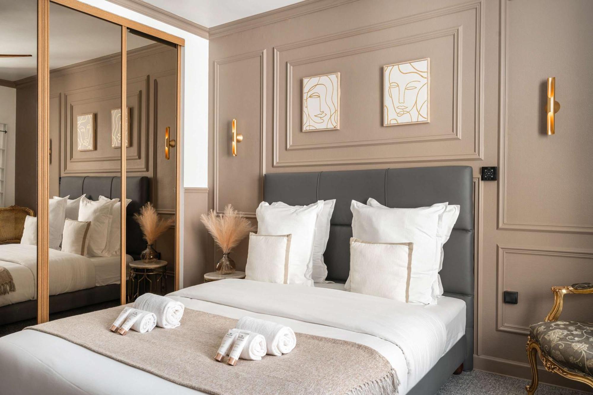 Apartment Premium In Champs-elysees