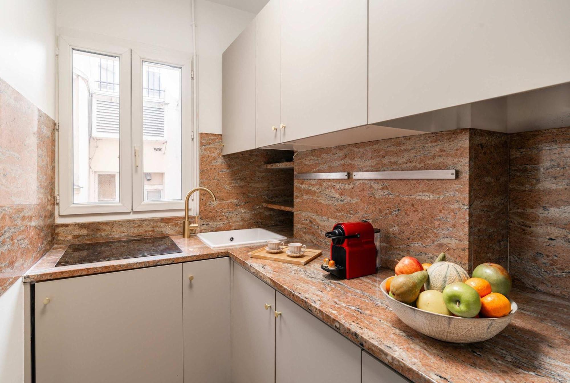 Premium In Champs-elysees Apartment *