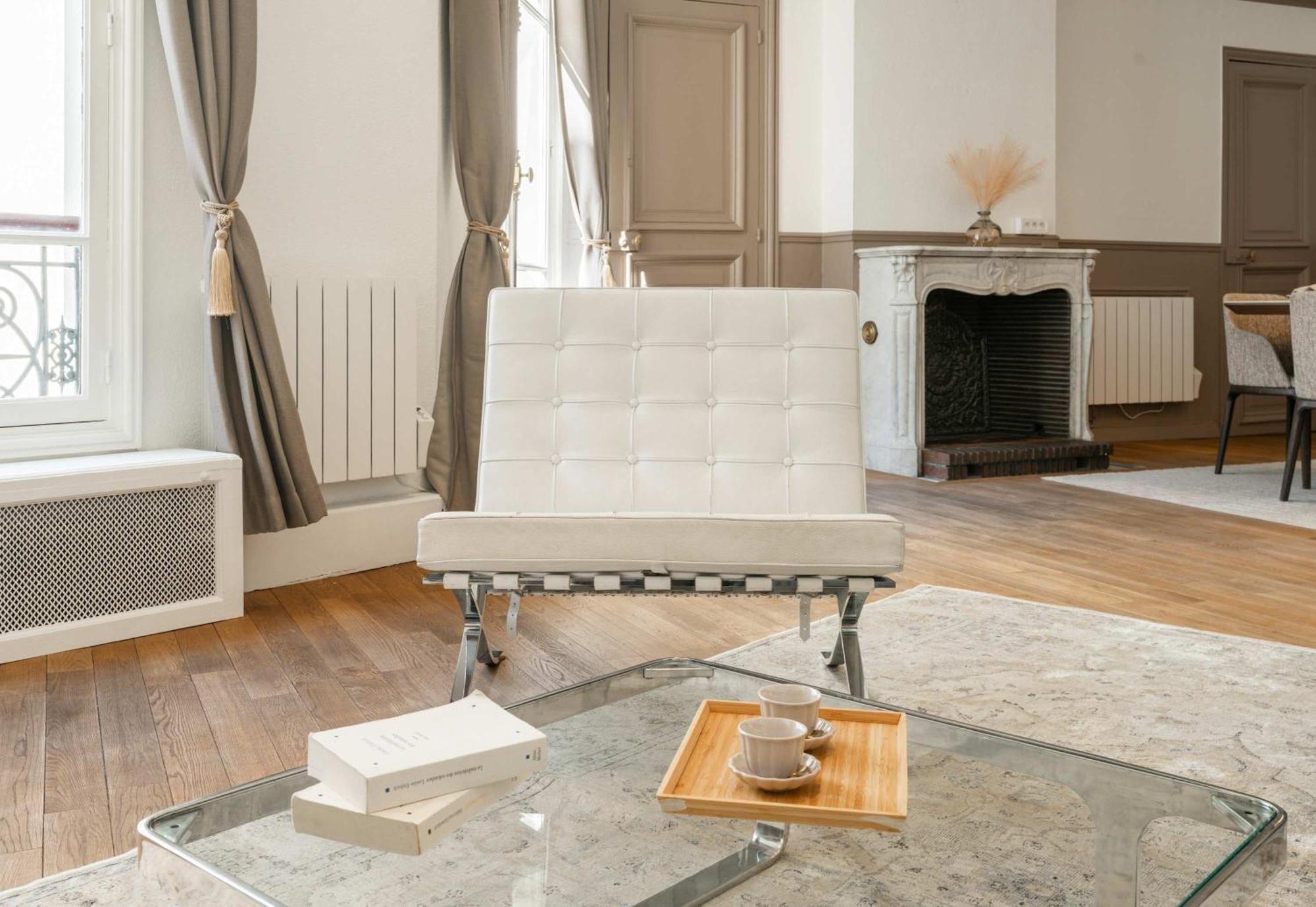 Premium In Champs-elysees Apartment