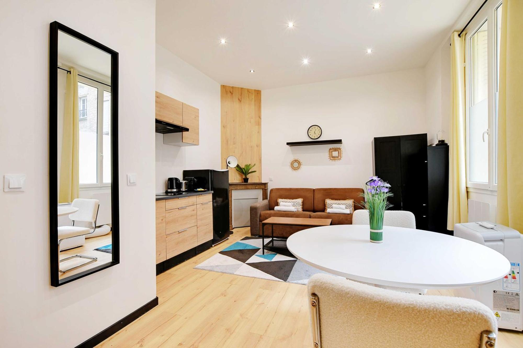Apartment Peaceful - 2p - Buttes-chaumont With Ac *