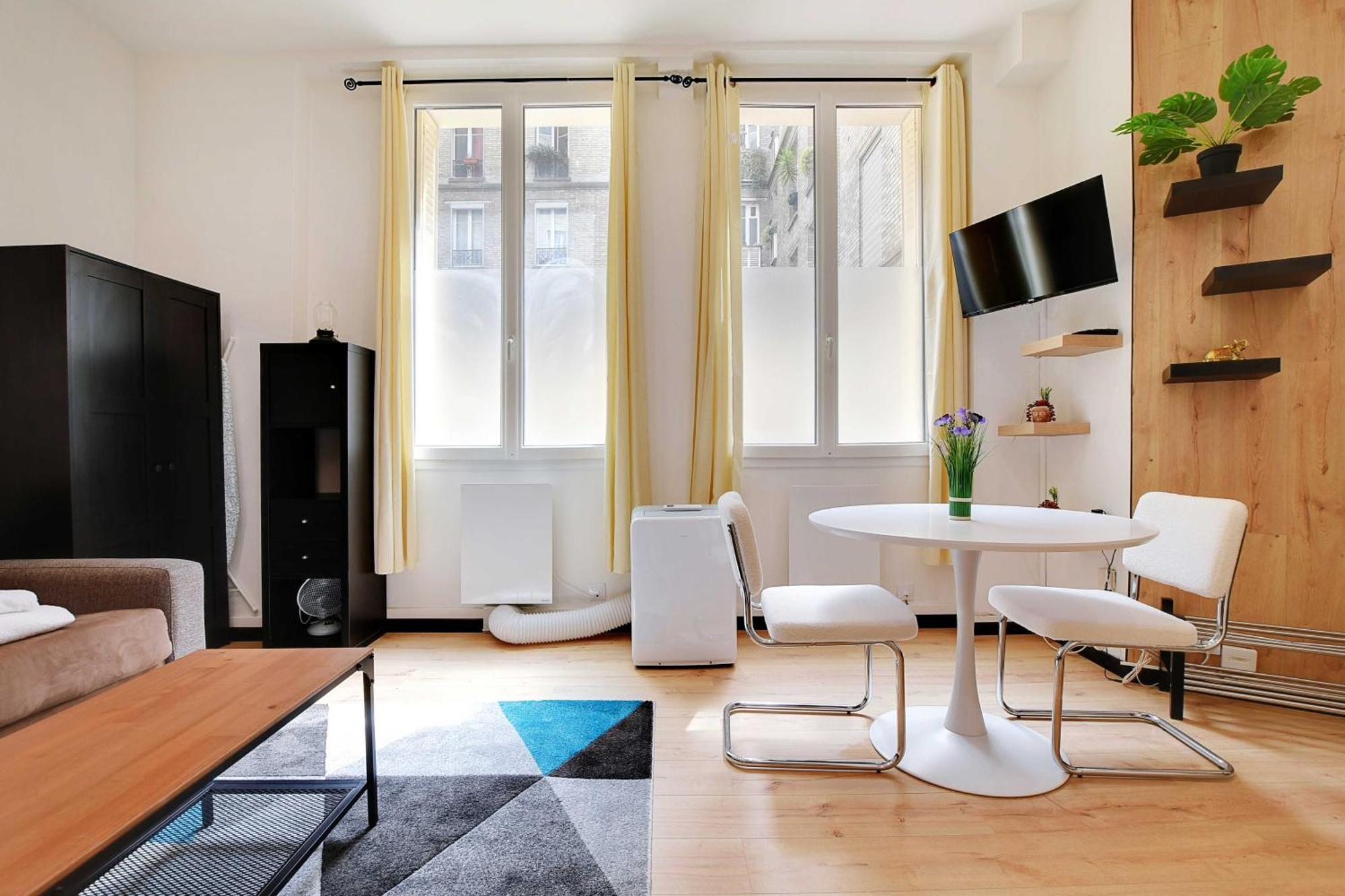 Apartment Peaceful - 2p - Buttes-chaumont With Ac *