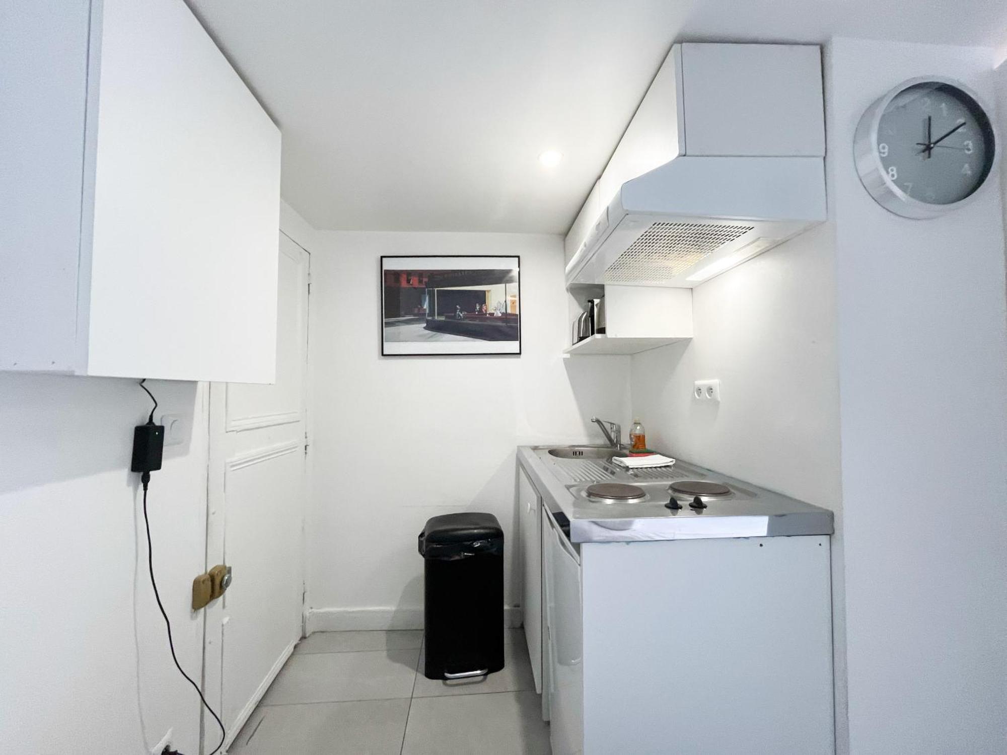 144 - Urban Charming In Apartment Paris