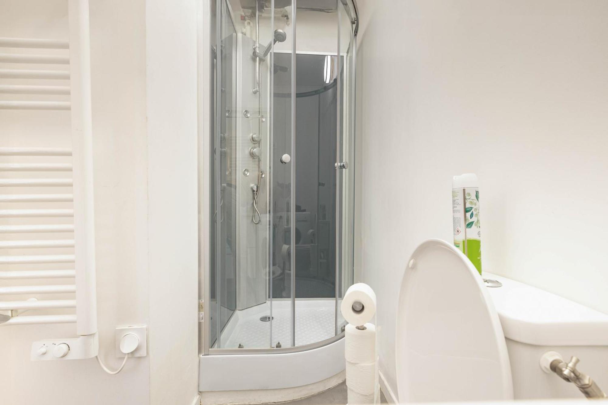 Apartment Marais Proche Du Theatre Renard