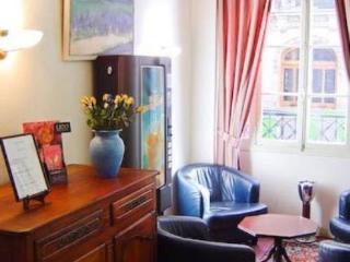 Hotel Noucha Paris