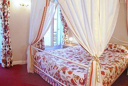 Hotel Du Pre 3*