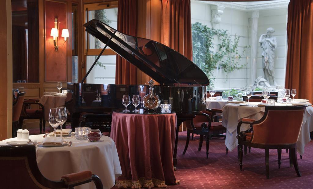 Ritz Paris