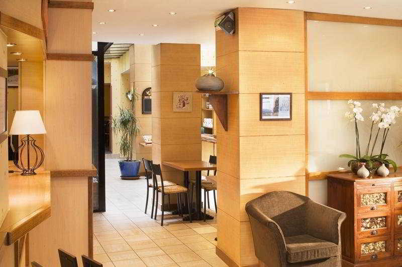 Timhotel Le Louvre Paris