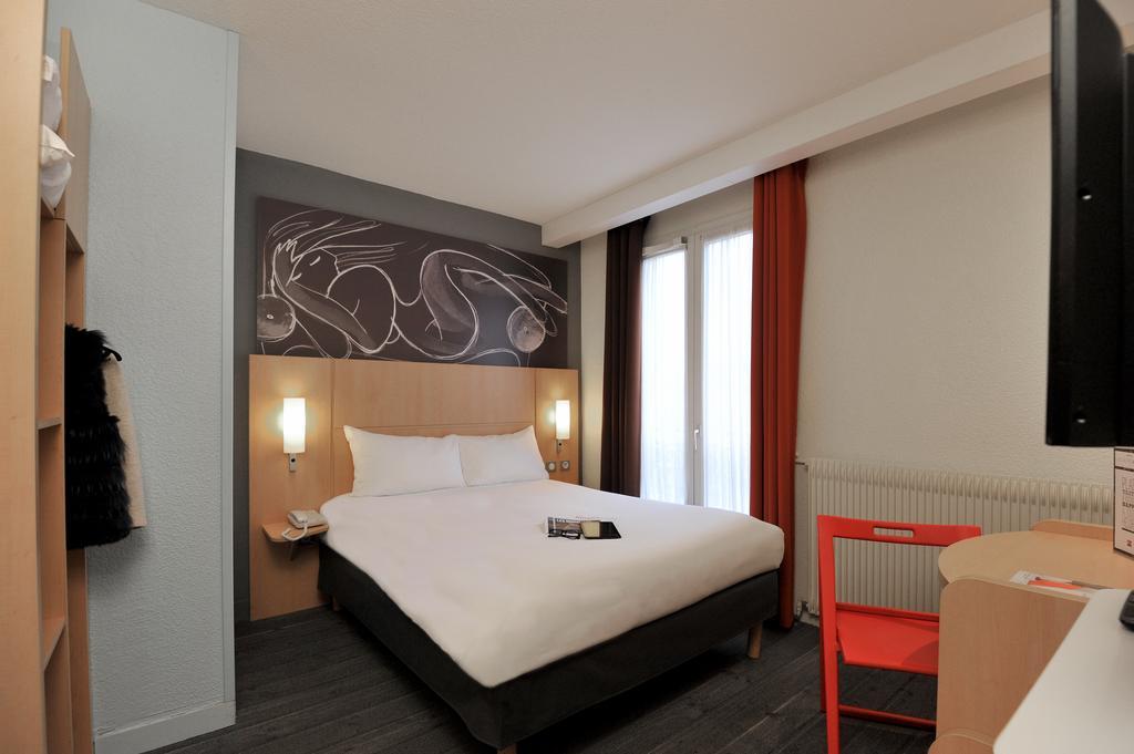 Ibis Vaugirard Porte De Versailles Hotel