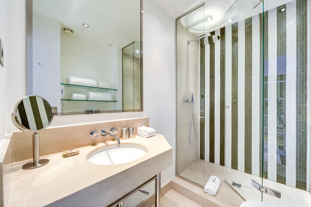 Hotel Le A Paris