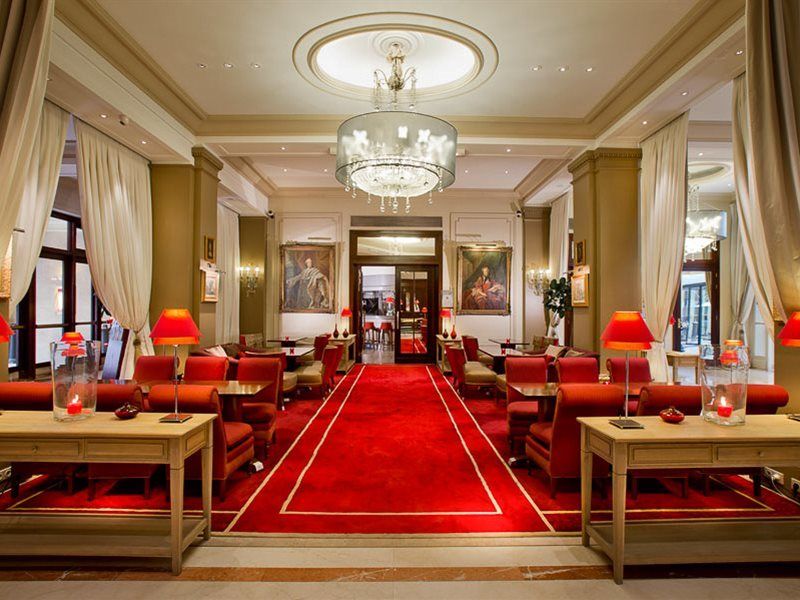 California Champs Elysées Hotel