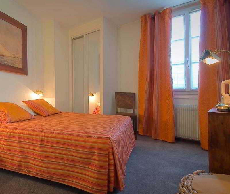 Monsieur Helder 3* Paris