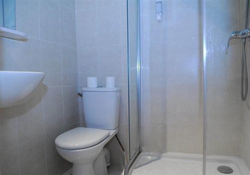 Modern's 3* Paris
