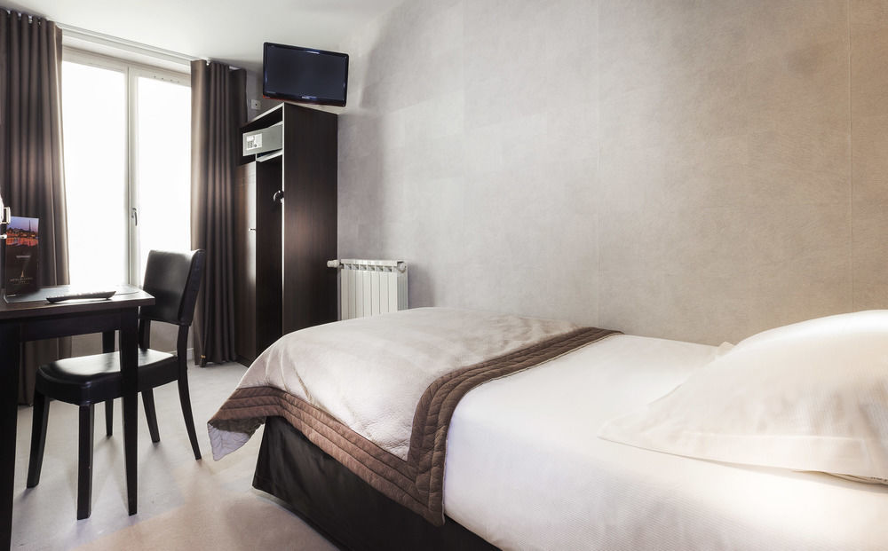 De La Paix Tour Eiffel Hotel 3*
