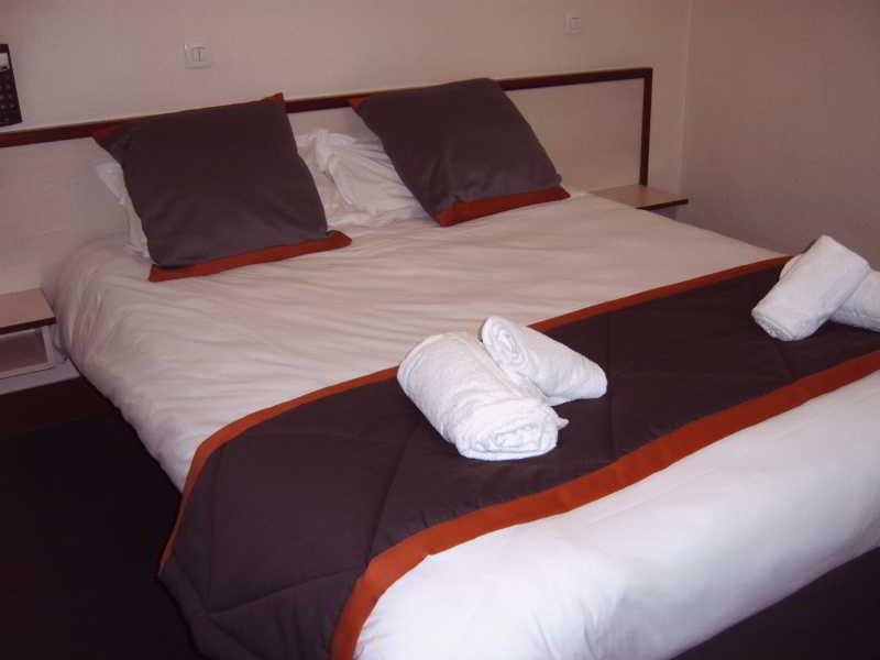 Hotel Eden Opera 3*