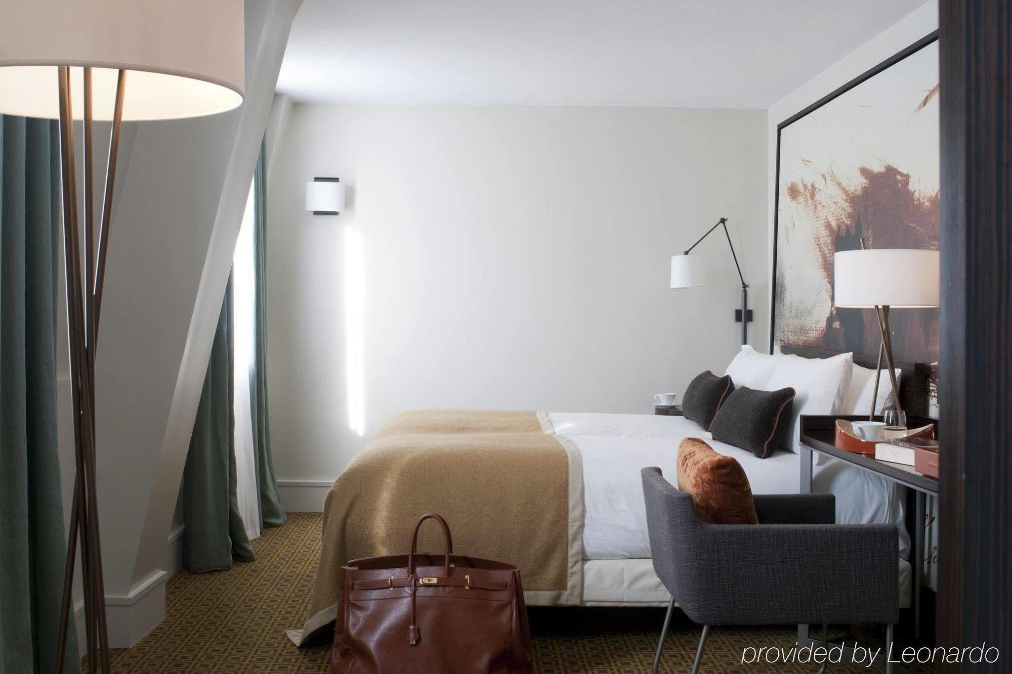 Beauchamps Hotel