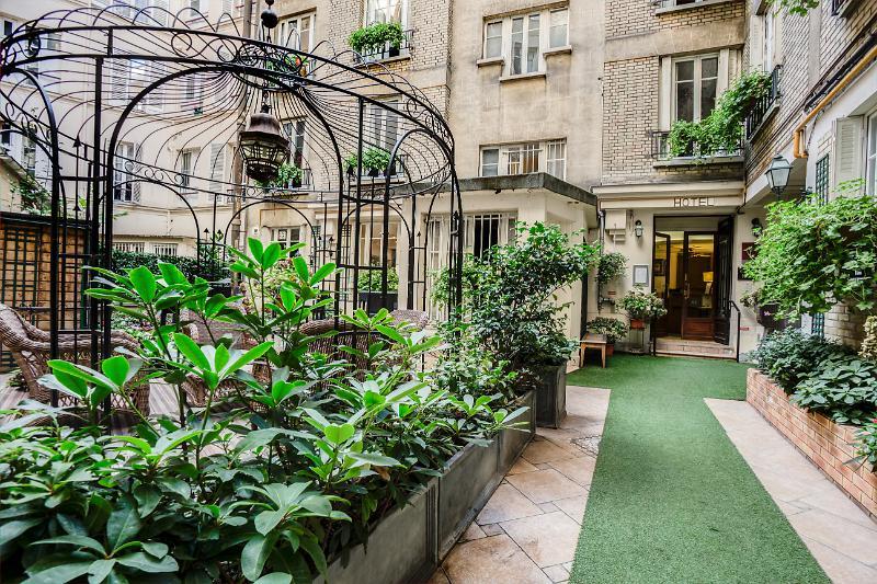 Nicolo - Tour Eiffel Hotel Paris