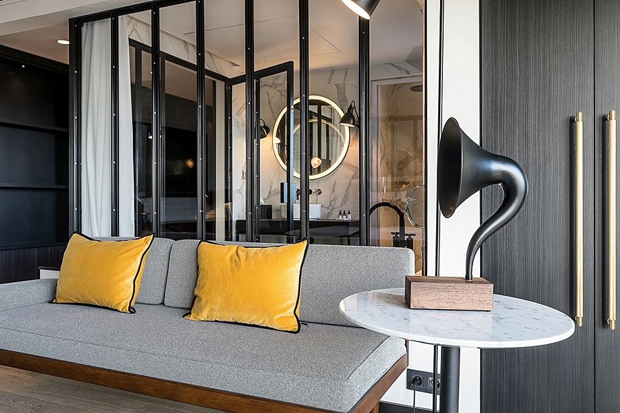 Laz' Urbain 4* Paris
