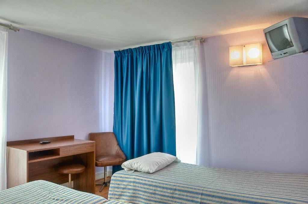 Central Hotel