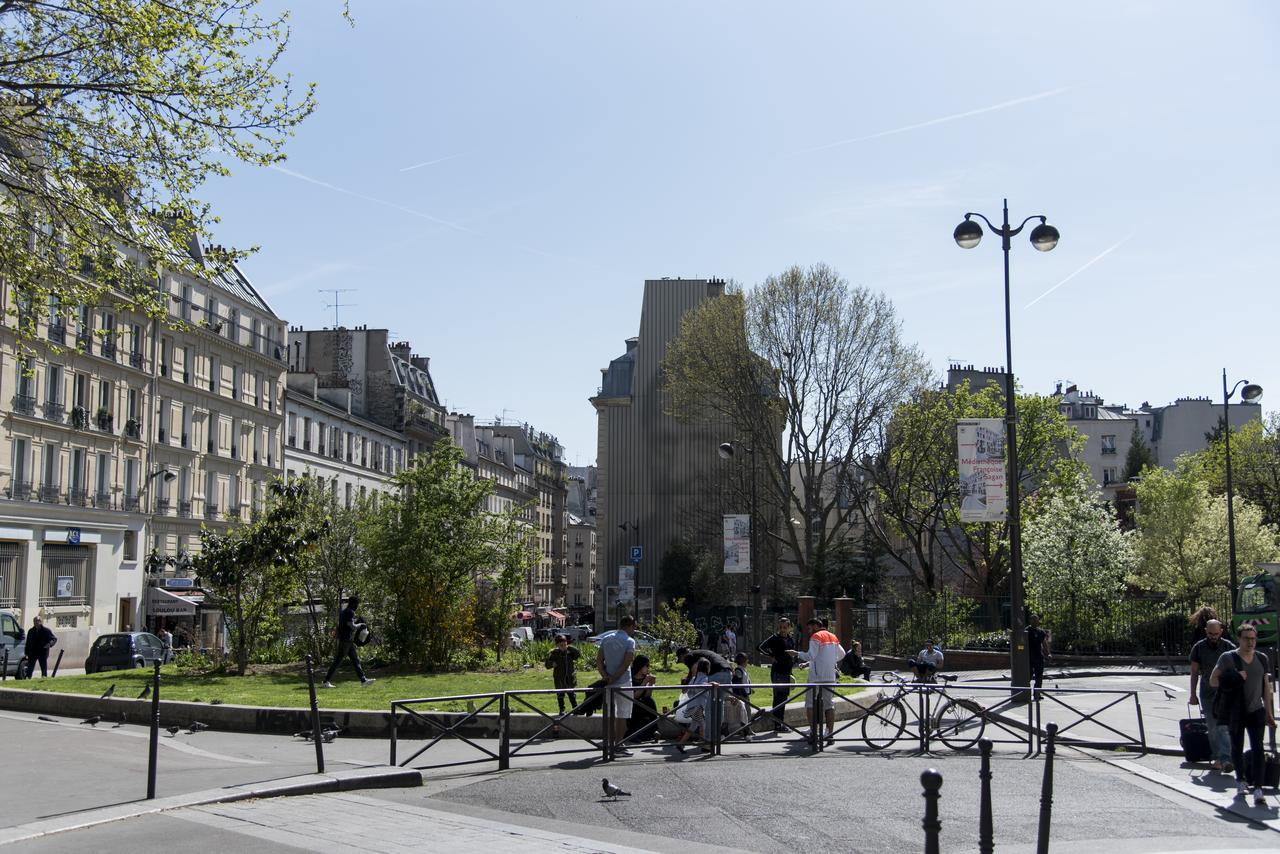 Veeve - Balcony Over The Tree-lined Boulevard Appartement Paris