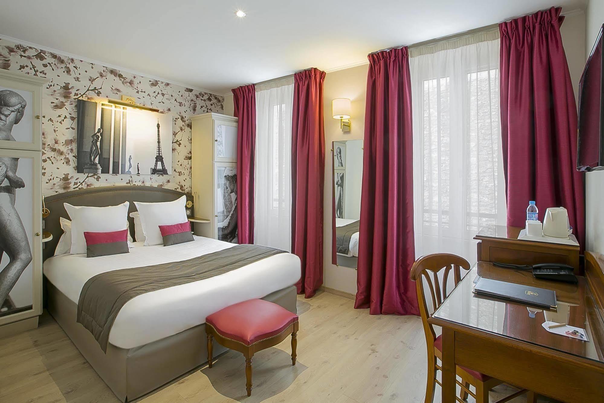 Best Western Au Trocadero Hotel