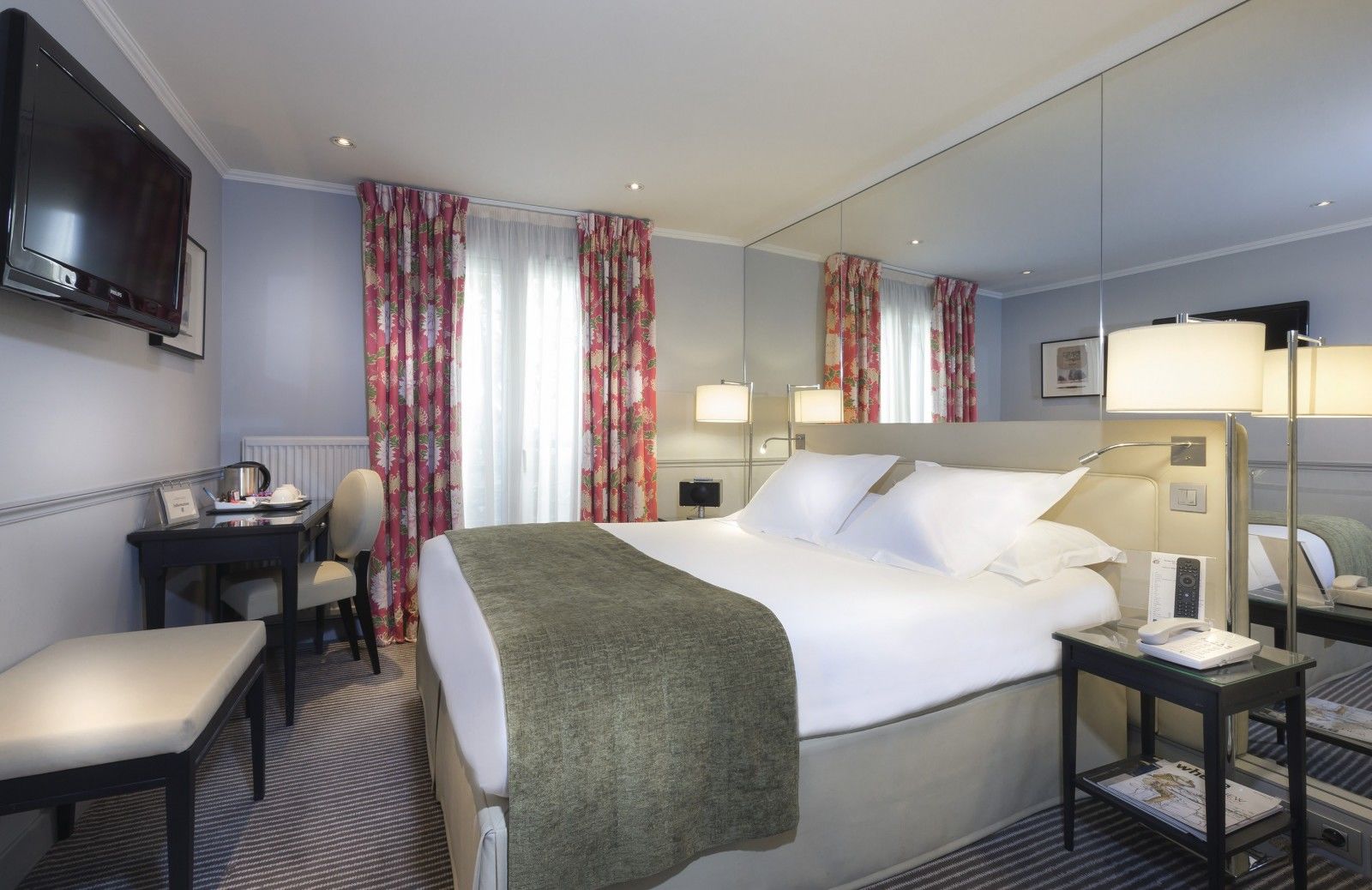 Relais Bosquet 3* Paris