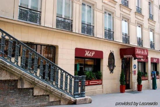 Du Pre Hotel 3*