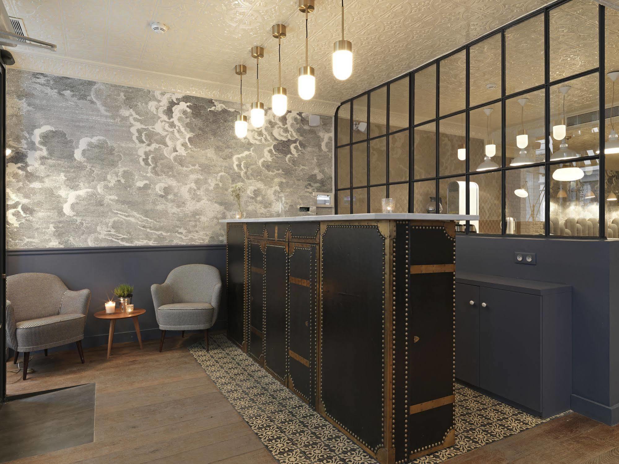 Hotel Paradis Paris