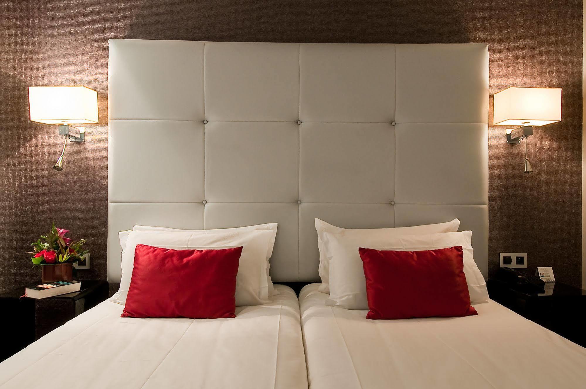 Hotel Opera Marigny Paris