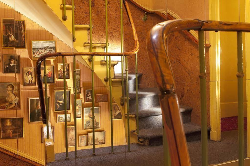 Hotel Bienvenue Paris