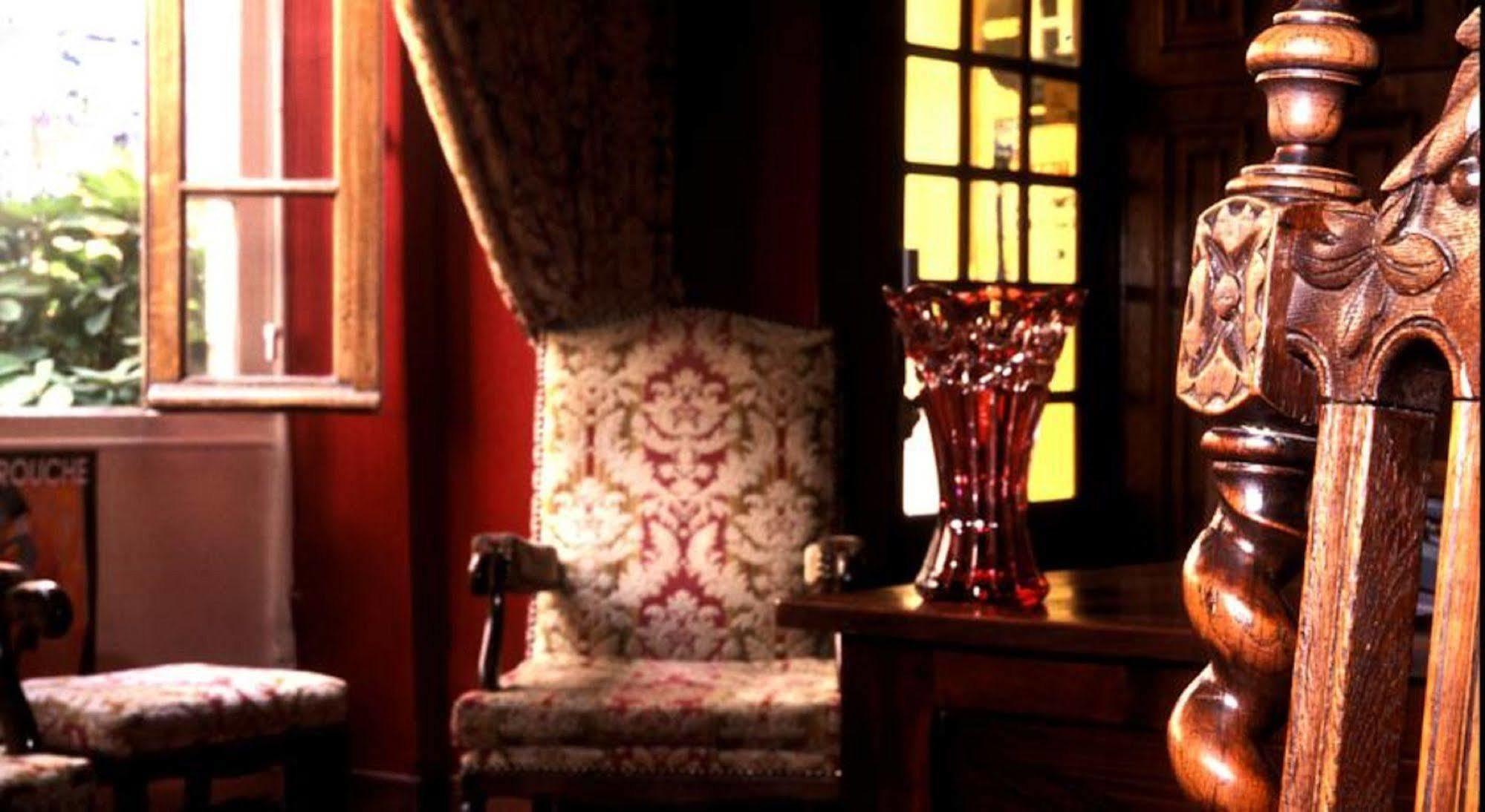 Boutique De La Place Des Vosges 3* Paris