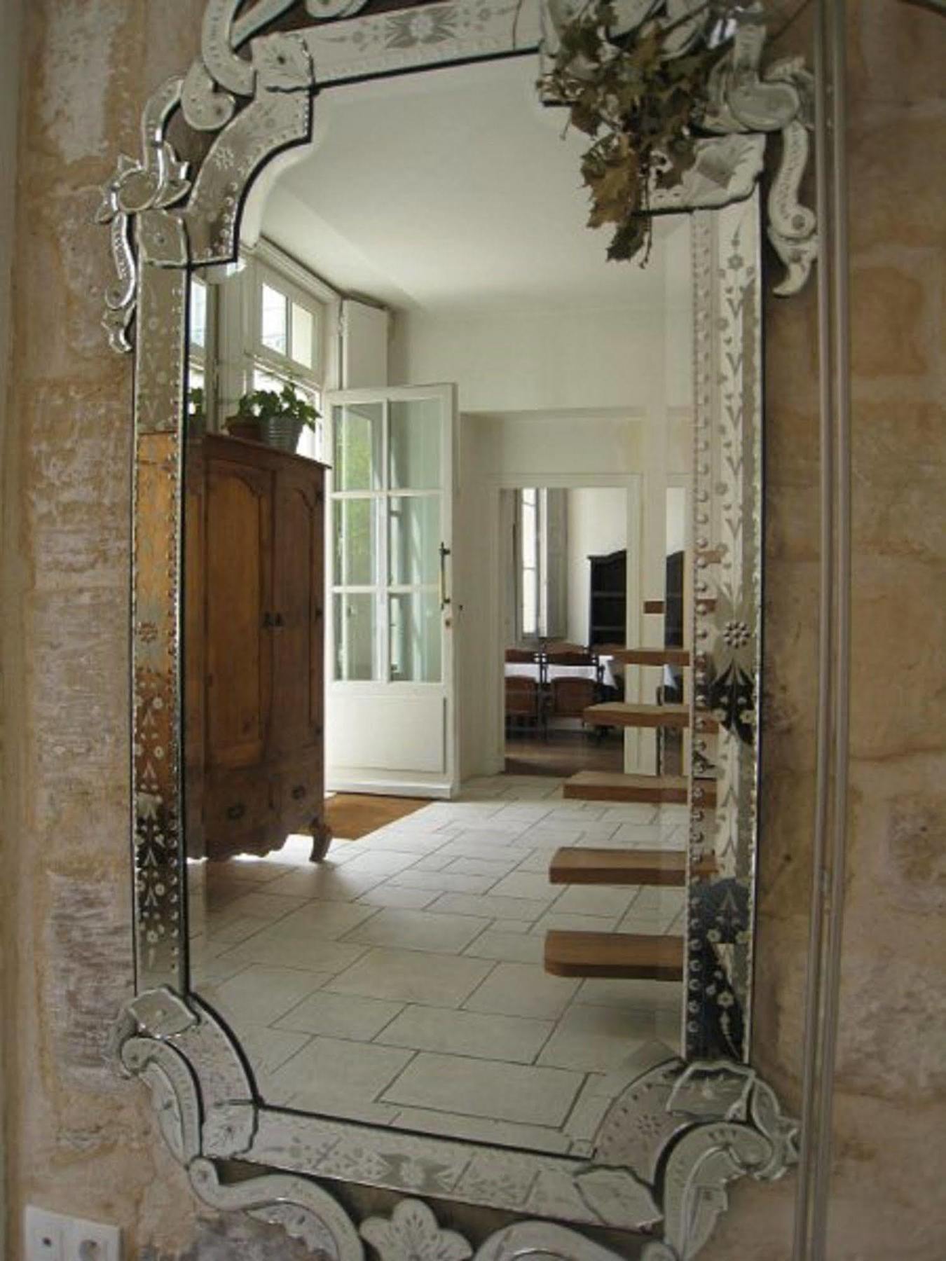 Boutique De La Place Des Vosges 3*