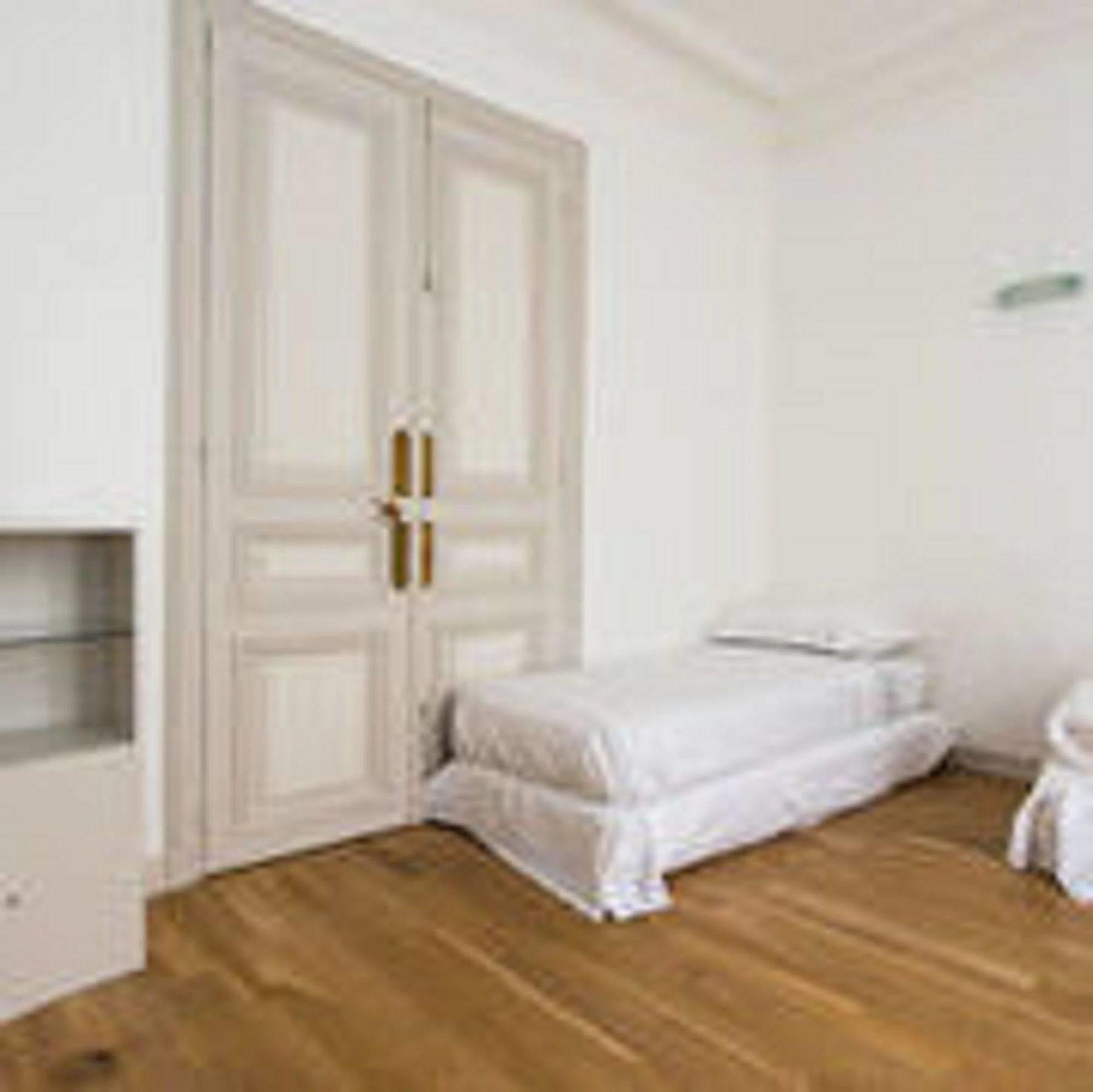 Family Elysees Apartment Paris