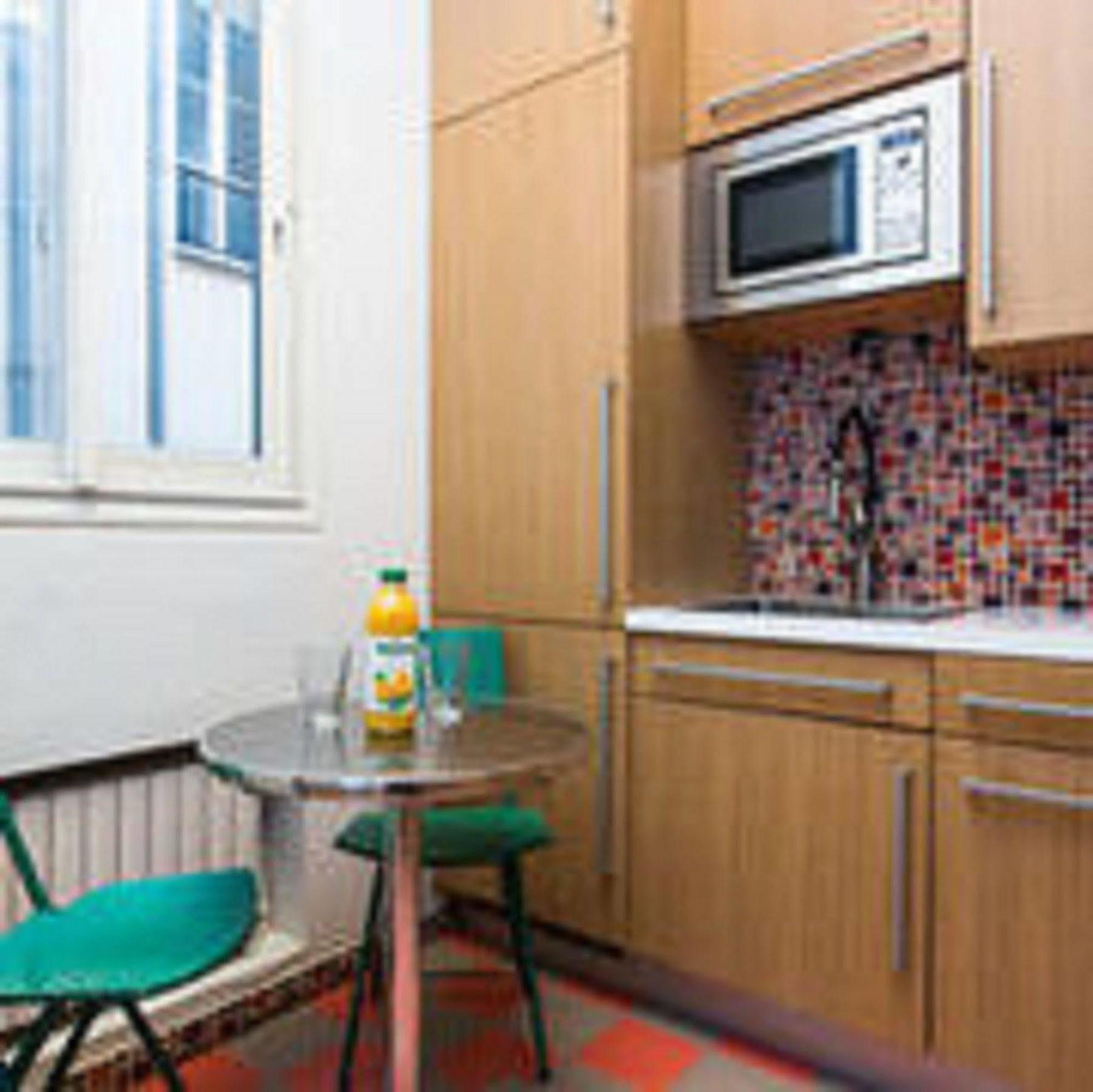 Family Elysees Apartment *