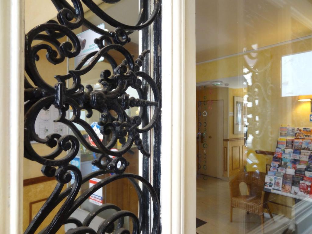 Du Maine Hotel 2*