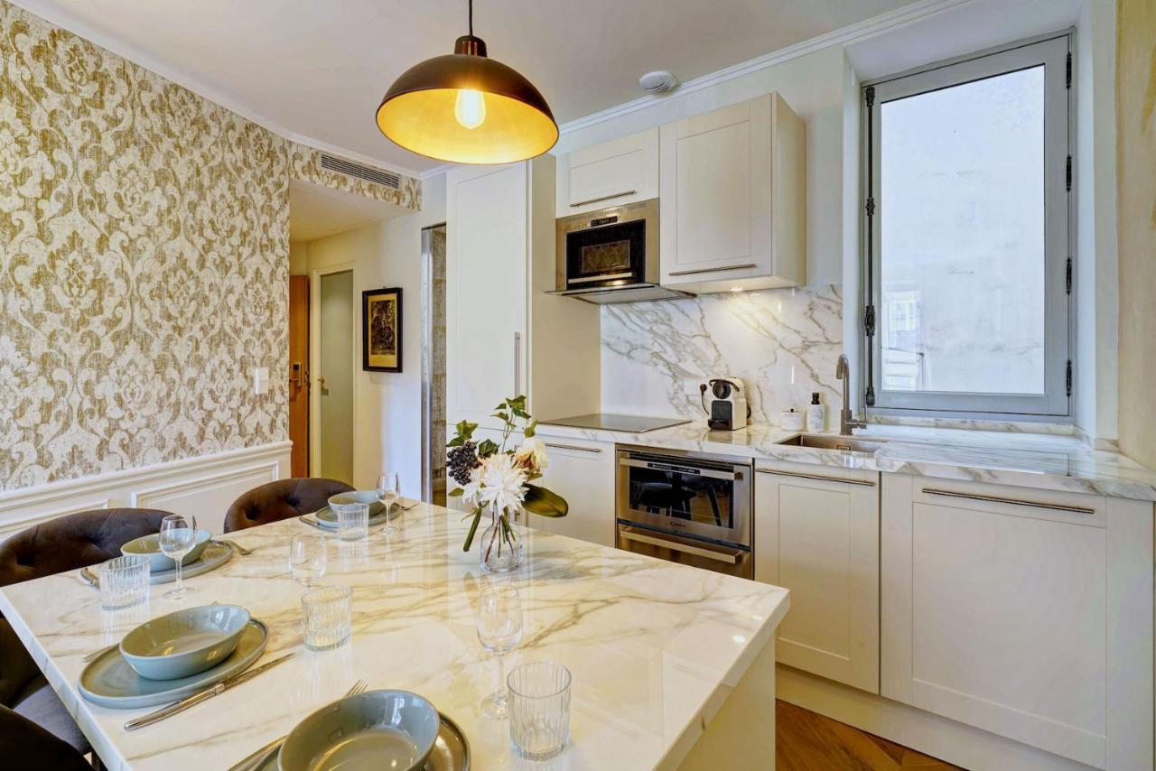 Appartement Du Louvre St Honoré