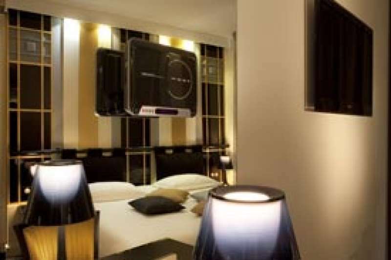 Secret De - & (adults Only) 4*