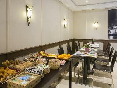 Best Western Au Trocadero 3* Paris