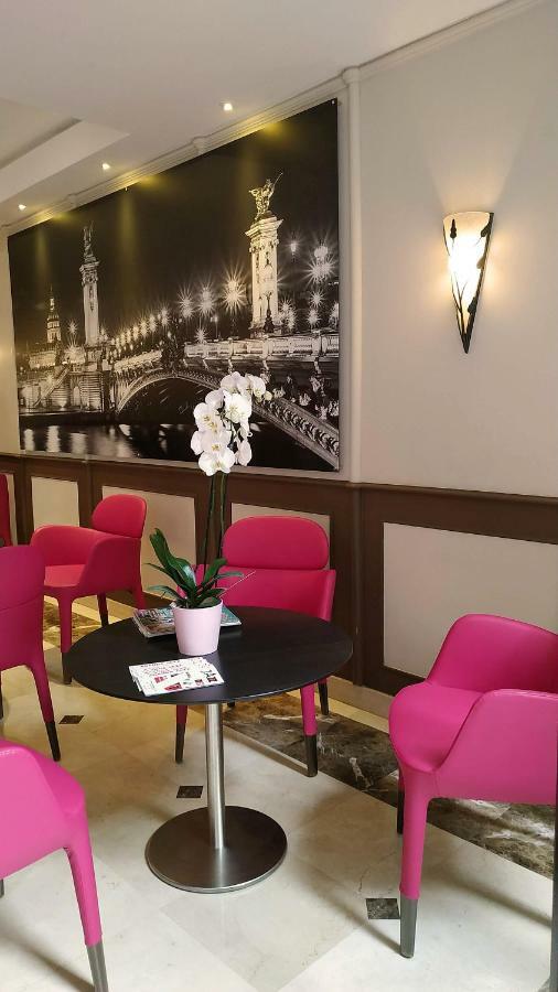 Best Western Au Trocadero Hotel