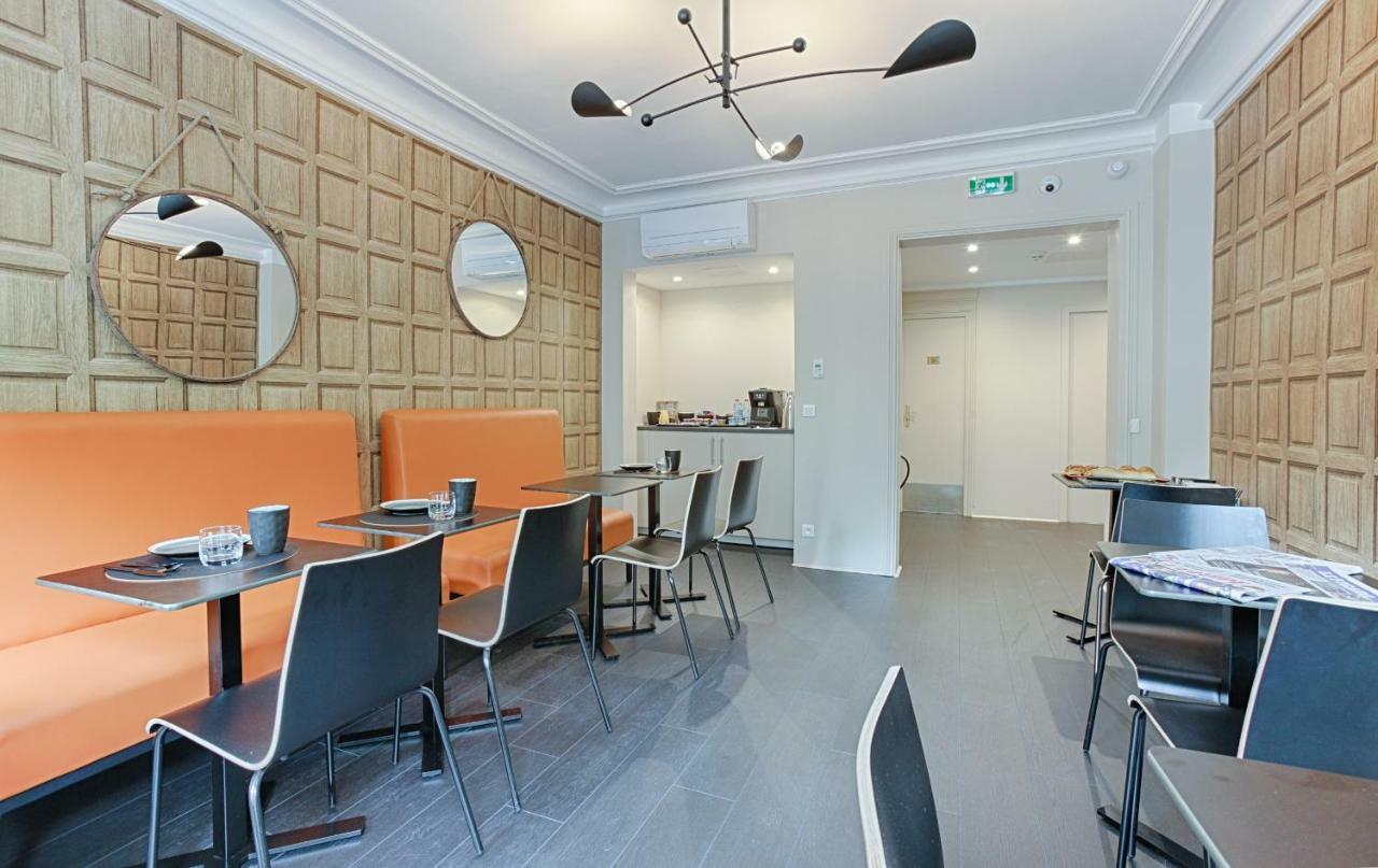 Avama Prony Hotel