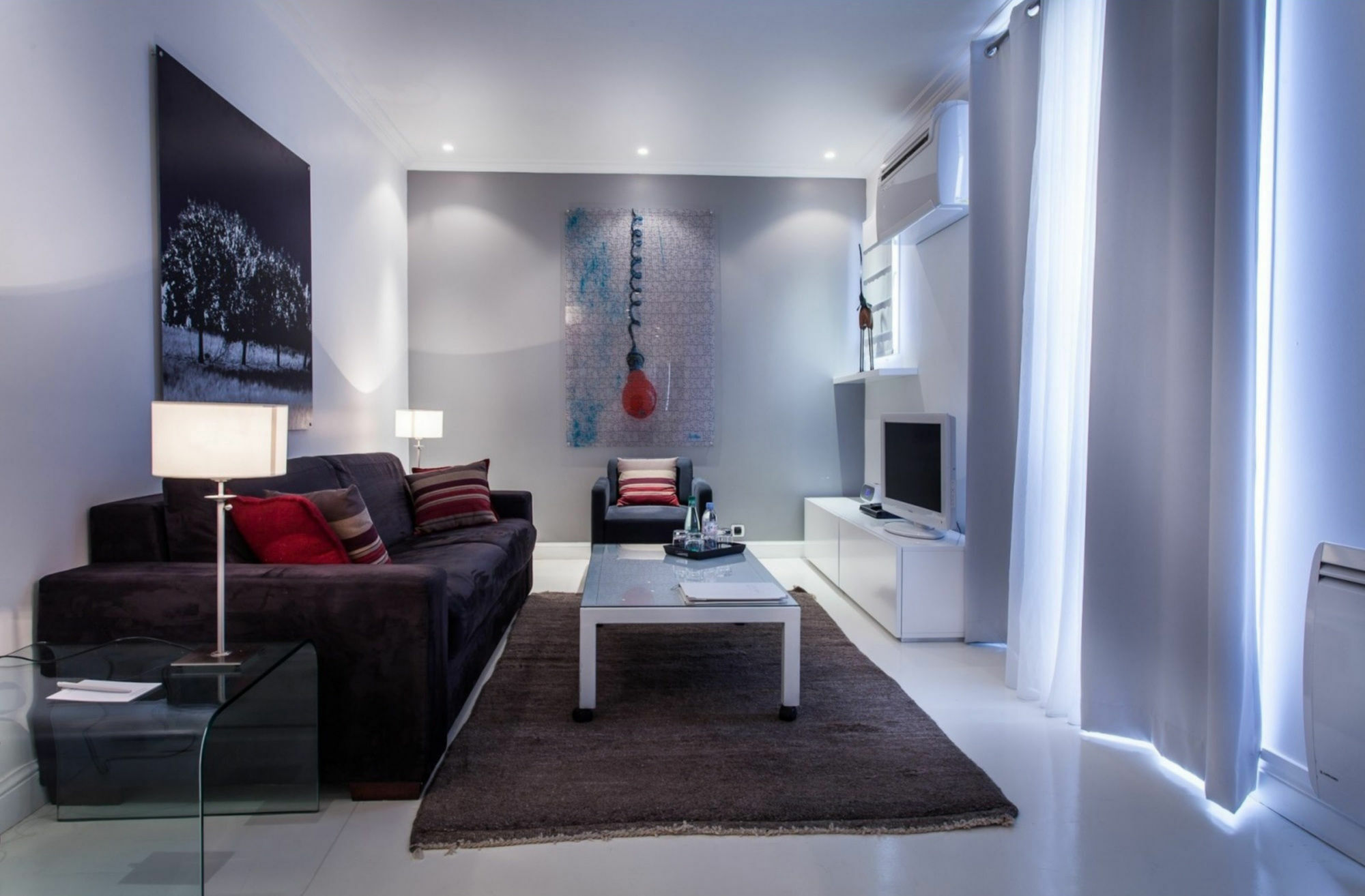 Aparthotel & Le Regent 4*