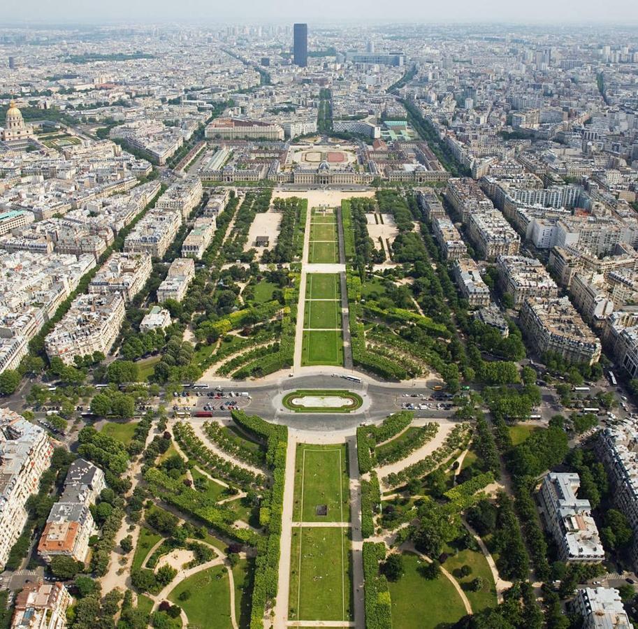 Appartement Studio Neuf Proche Tour Eiffel