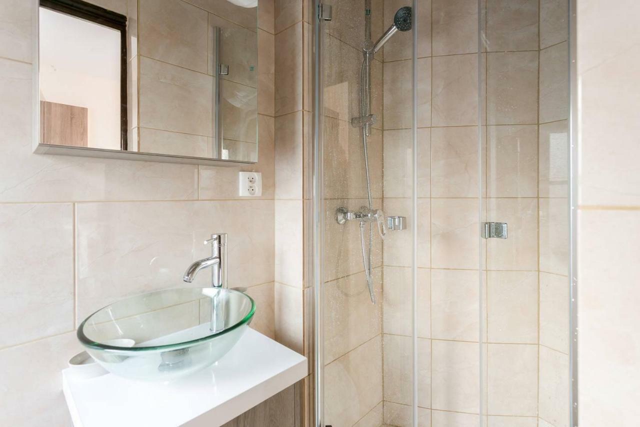 Appartement Studio Neuf Proche Tour Eiffel