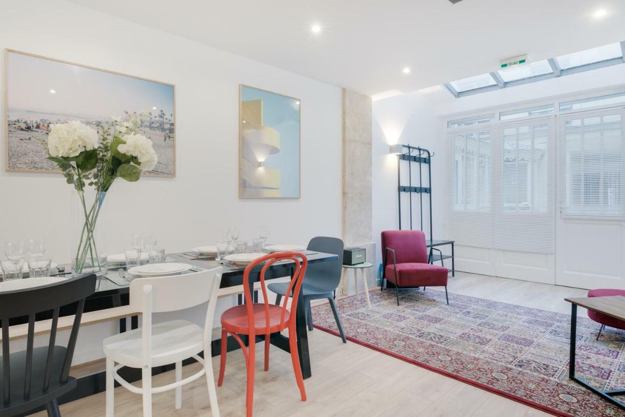 Apartment Loft Design For 8 People In Heart Of