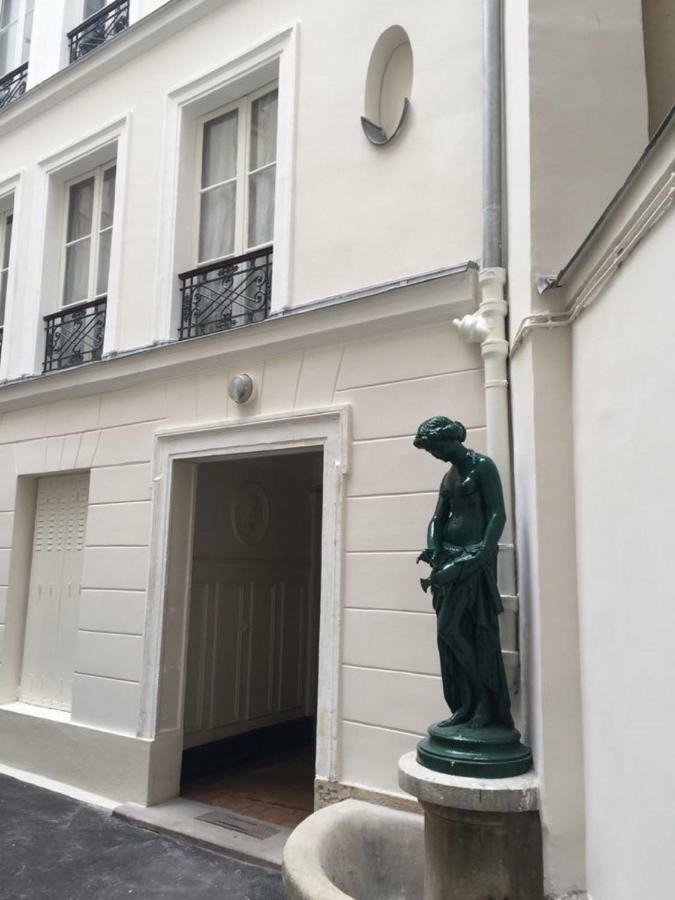 Joie St Germain Des Pres - Jardin Luxembourg